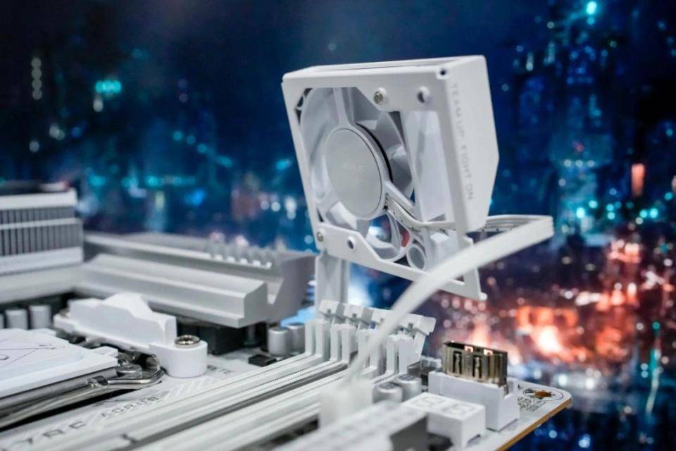 X3D系列主板免费提升游戏性能开元棋牌高端主板“模范生”技嘉(图8) X3D系列主板免费提升游戏性能开元棋牌高端主板“模范生”技嘉(图8)